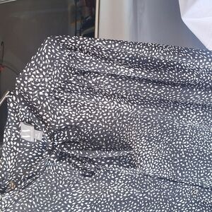 Worthington Black and White Blouse